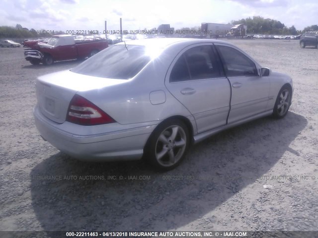 WDBRF52H56A839813 - 2006 MERCEDES-BENZ C GENERATION 2006 230 SILVER photo 4