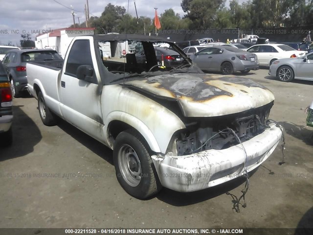 1GTCS14H038114857 - 2003 GMC SONOMA WHITE photo 1