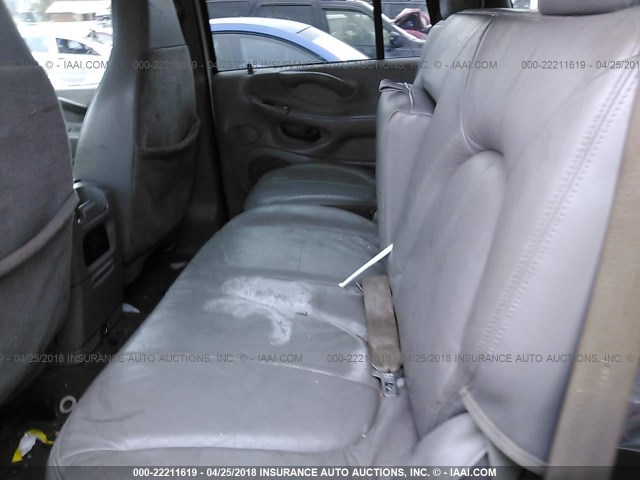 1FMPU16LX2LA17413 - 2002 FORD EXPEDITION XLT თეთრი ფოტო 8