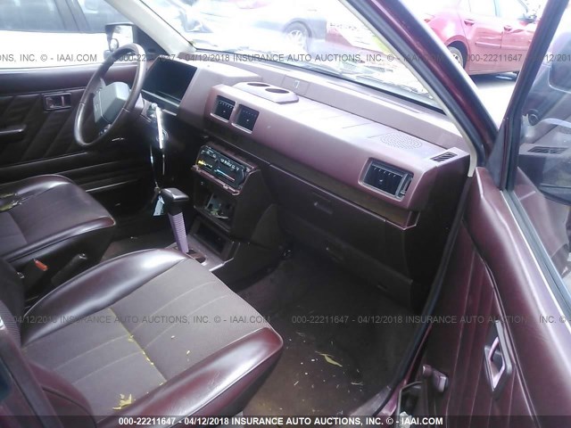 JB3BG39D5HZ054768 - 1987 DODGE COLT VISTA BURGUNDY photo 5