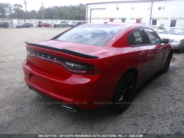 2C3CDXBG5JH167475 - 2018 DODGE CHARGER SXT RED photo 4