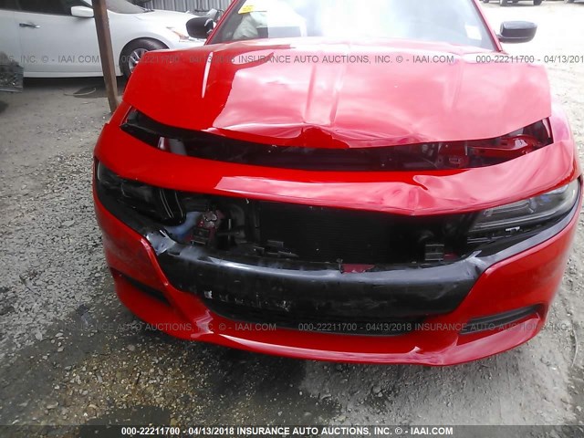 2C3CDXBG5JH167475 - 2018 DODGE CHARGER SXT RED photo 6