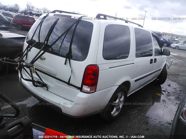 1GNDV23L35D277656 - 2005 CHEVROLET UPLANDER LS თეთრი ფოტო 4