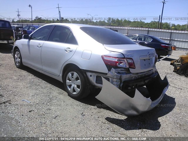 4T1BE46K19U332508 - 2009 TOYOTA CAMRY SE/LE/XLE SILVER photo 3