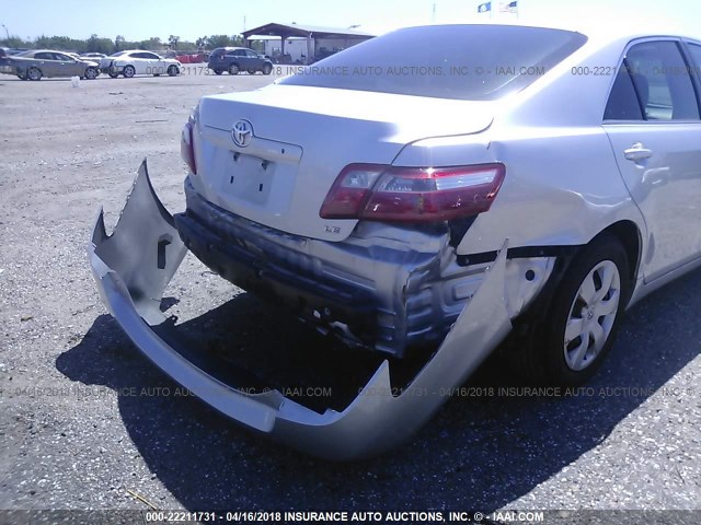 4T1BE46K19U332508 - 2009 TOYOTA CAMRY SE/LE/XLE SILVER photo 6