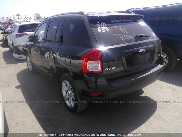 1C4NJDEB2CD637599 - 2012 JEEP COMPASS LATITUDE 黑色 照片 3