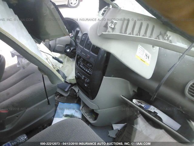 1D4GP45R67B187528 - 2007 DODGE CARAVAN SXT GOLD photo 5