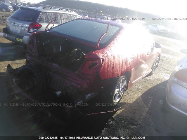 4T1BF1FKXEU785371 - 2014 TOYOTA CAMRY L/SE/LE/XLE წითელი ფოტო 4