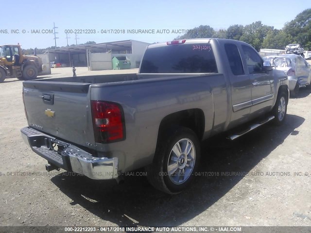 1GCRCSE02DZ350721 - 2013 CHEVROLET SILVERADO C1500 LT GRAY photo 4