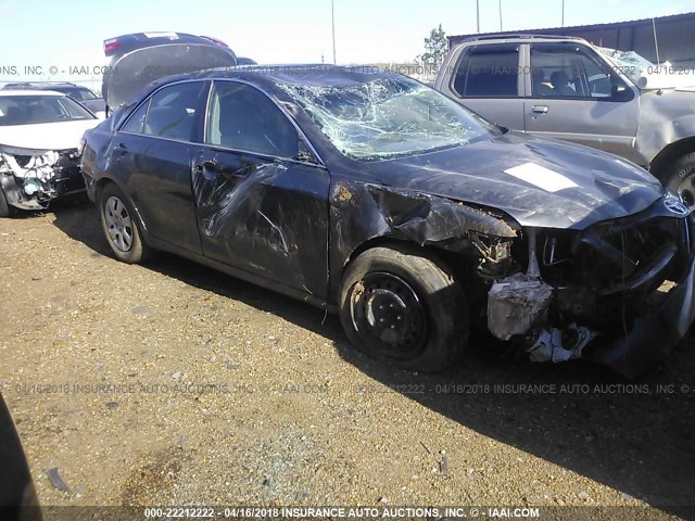 4T1BF3EK5BU771015 - 2011 TOYOTA CAMRY SE/LE/XLE GRAY photo 1