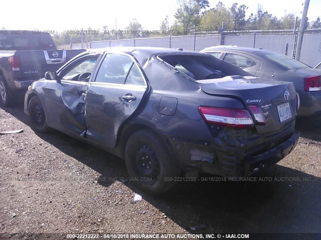 4T1BF3EK5BU771015 - 2011 TOYOTA CAMRY SE/LE/XLE GRAY photo 3