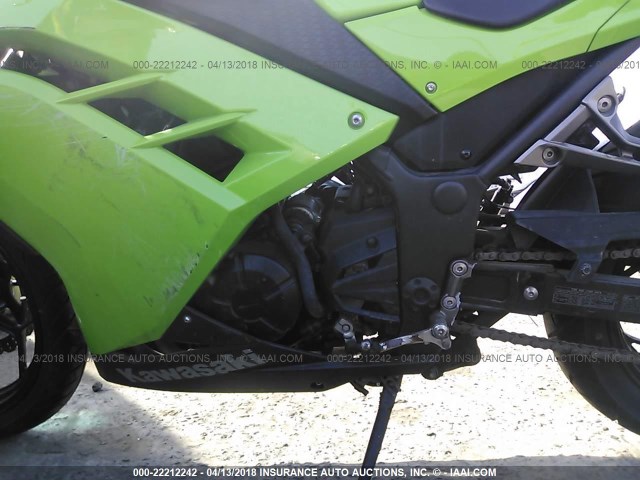 JKAEX8B11FDA21735 - 2015 KAWASAKI EX300 B GREEN photo 9