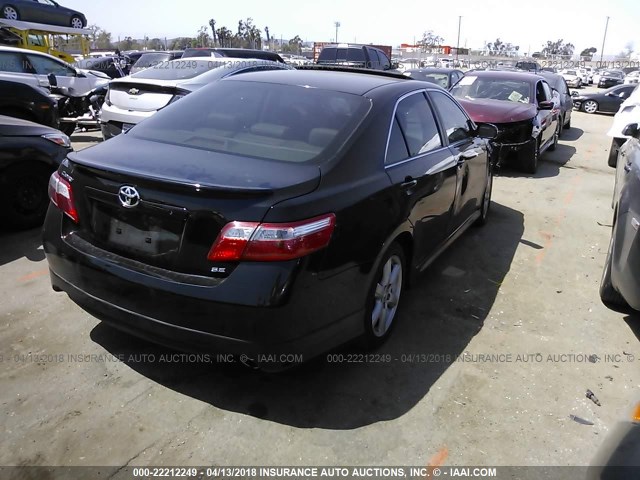 4T1BK46K67U554726 - 2007 TOYOTA CAMRY NEW GENERAT LE/XLE/SE BLACK photo 4