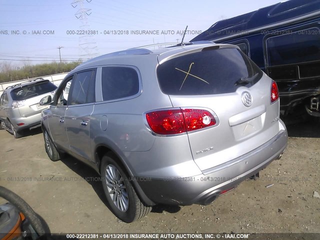 5GAKVBED3BJ140298 - 2011 BUICK ENCLAVE CXL SILVER photo 3