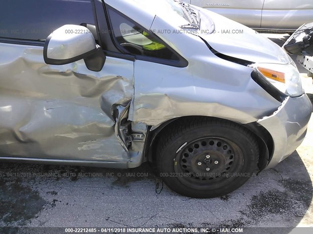 3N1CE2CP9EL393285 - 2014 NISSAN VERSA NOTE S/S PLUS/SV/SL GRAY photo 6