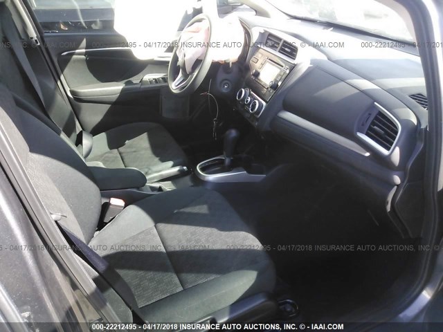 3HGGK5H5XFM744430 - 2015 HONDA FIT LX GRAY photo 5