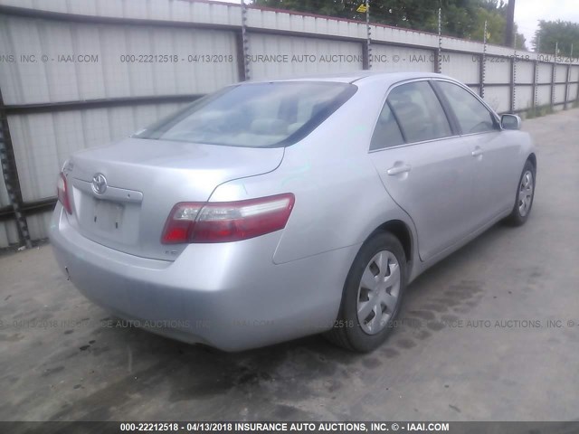 4T1BE46K18U228020 - 2008 TOYOTA CAMRY CE/LE/XLE/SE SILVER photo 4