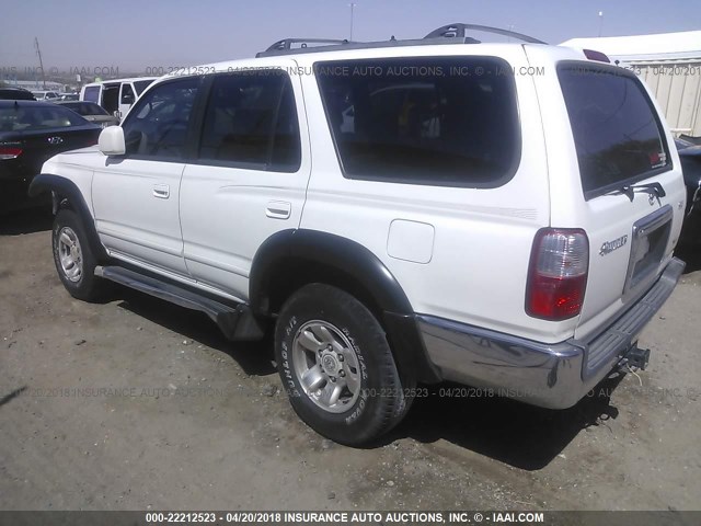 JT3GN86R520230175 - 2002 TOYOTA 4RUNNER SR5 WHITE photo 3