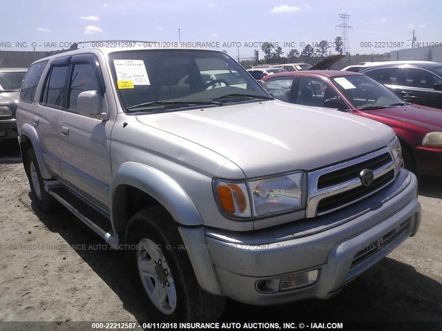 JT3HN87R3X0240844 - 1999 TOYOTA 4RUNNER LIMITED SILVER photo 1