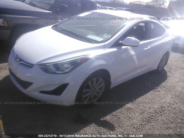 5NPDH4AE6GH693312 - 2016 HYUNDAI ELANTRA SE/SPORT/LIMITED WHITE photo 2