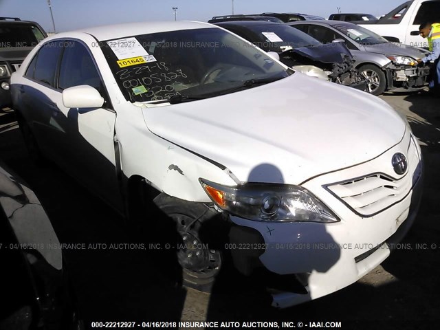 4T4BF3EK0BR193203 - 2011 TOYOTA CAMRY SE/LE/XLE 白色 照片 1