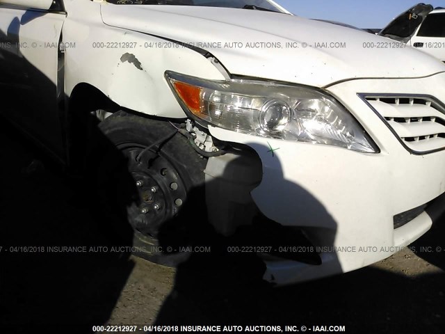 4T4BF3EK0BR193203 - 2011 TOYOTA CAMRY SE/LE/XLE 白色 照片 6