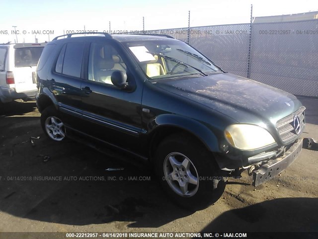 4JGAB54E2XA063411 - 1999 MERCEDES-BENZ ML 320 GREEN photo 1