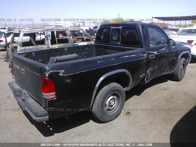 1B7FL26P7YS605974 - 2000 DODGE DAKOTA BLACK photo 4