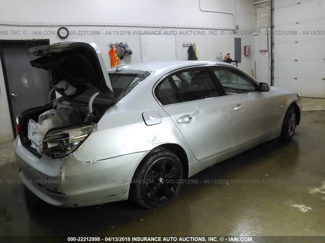 WBANF73516CC34157 - 2006 BMW 530 XI SILVER photo 4