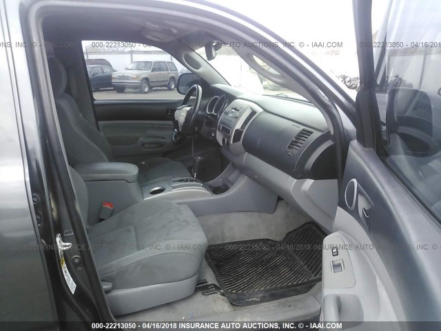 3TMLU42N29M030676 - 2009 TOYOTA TACOMA DOUBLE CAB ნაცრისფერი ფოტო 5