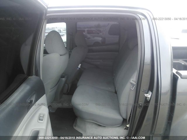 3TMLU42N29M030676 - 2009 TOYOTA TACOMA DOUBLE CAB ნაცრისფერი ფოტო 8