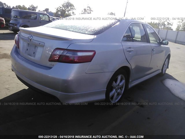 4T1BE46K27U726824 - 2007 TOYOTA CAMRY NEW GENERAT CE/LE/XLE/SE SILVER photo 4