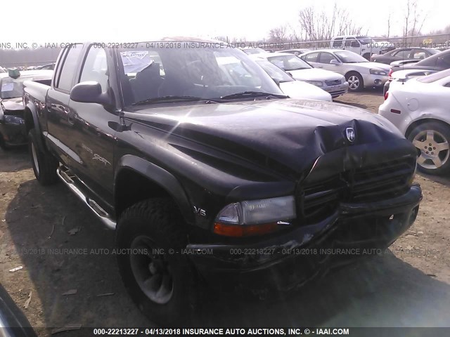 1B7GG2AX3YS635702 - 2000 DODGE DAKOTA QUAD BLACK photo 1