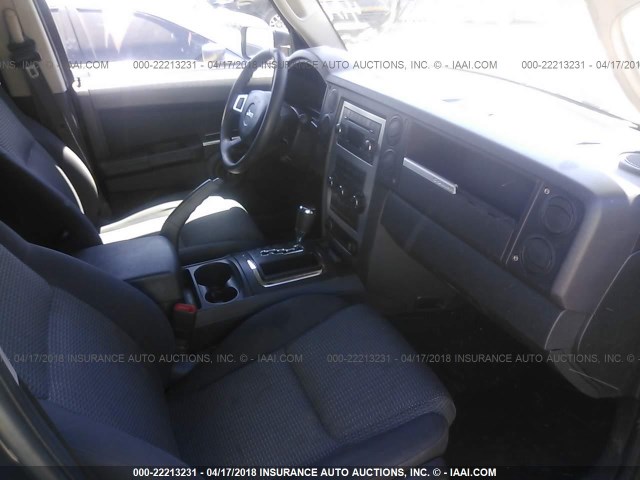 1J8HH48K38C114747 - 2008 JEEP COMMANDER SPORT BLACK photo 5