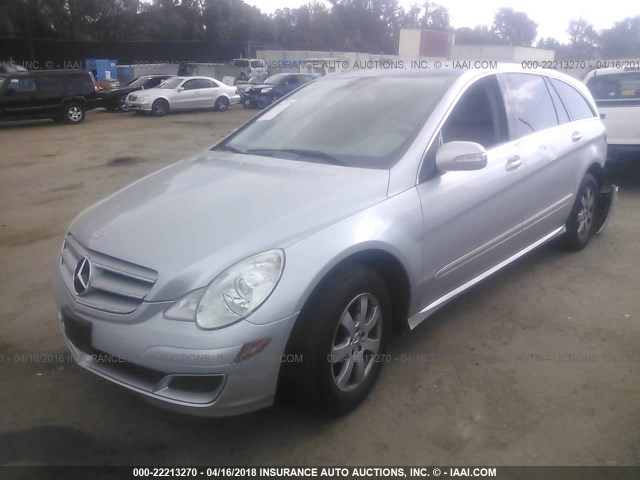 4JGCB65E37A038949 - 2007 MERCEDES-BENZ R 350 SILVER photo 2