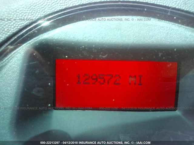 2G2WP522351192628 - 2005 PONTIAC GRAND PRIX SILVER photo 7