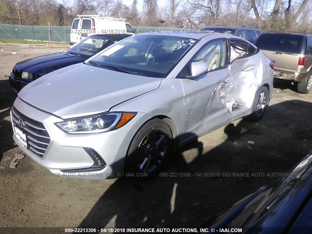 5NPD84LF4JH274579 - 2018 HYUNDAI ELANTRA SEL/VALUE/LIMITED SILVER photo 2