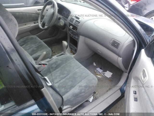 1NXBR18E7WZ132531 - 1998 TOYOTA COROLLA VE/CE/LE 青色 照片 5