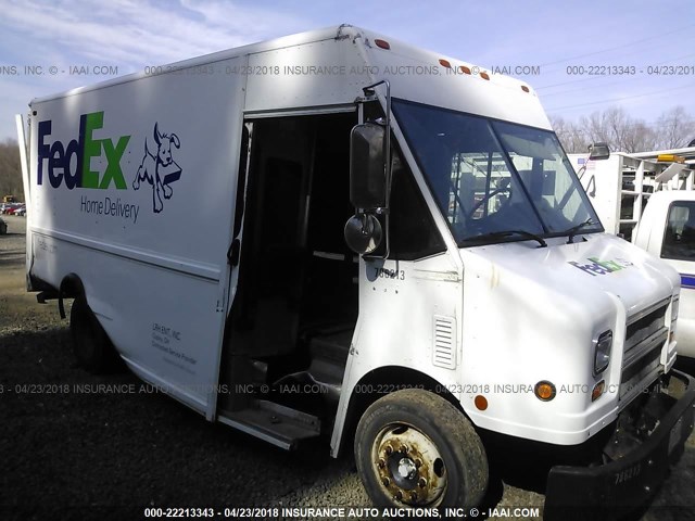 4UZAANCP54CM03690 - 2004 FREIGHTLINER MT45 STEPVAN M LINE WALK-IN VAN WHITE photo 1