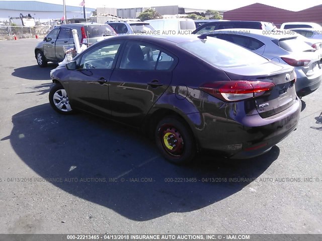 3KPFL4A73HE066632 - 2017 KIA FORTE LX/S BURGUNDY photo 3