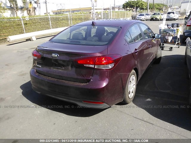 3KPFL4A73HE066632 - 2017 KIA FORTE LX/S BURGUNDY photo 4