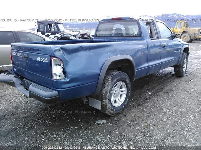 1B7GG12X32S650202 - 2002 DODGE DAKOTA SXT BLUE photo 4