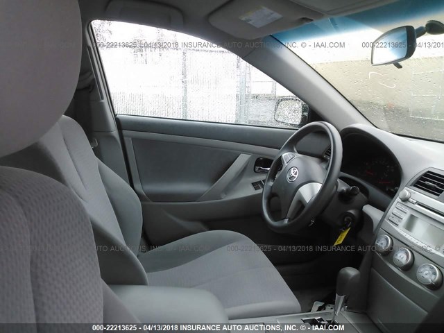 4T1BF3EK1AU521043 - 2010 TOYOTA CAMRY SE/LE/XLE 绿色 照片 5