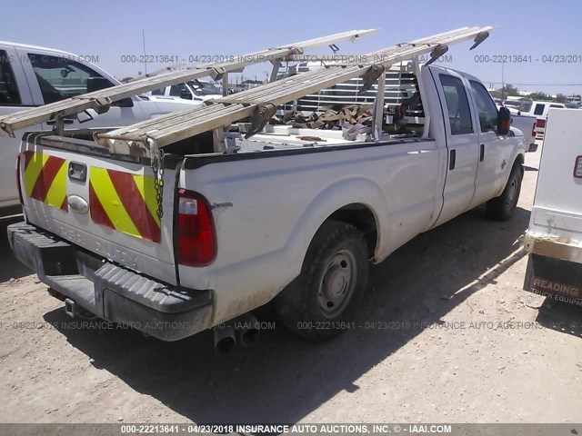 1FT7W2AT6CEA67419 - 2012 FORD F250 SUPER DUTY WHITE photo 4