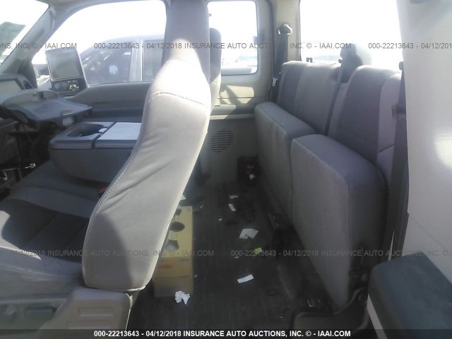 1FTSX21519EA16184 - 2009 FORD F250 SUPER DUTY WHITE photo 8