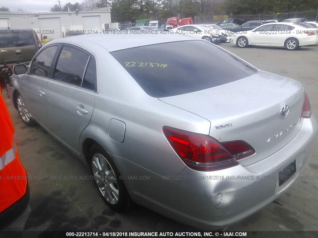 4T1BK36B48U308351 - 2008 TOYOTA AVALON XL/XLS/TOURING/LIMITED SILVER photo 3