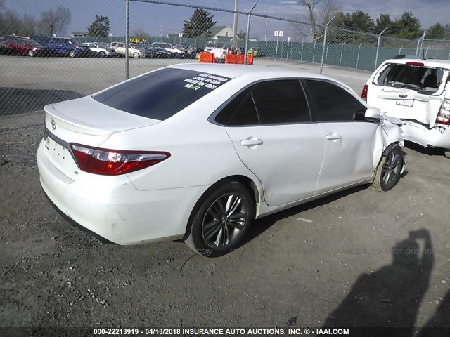 4T1BF1FK8GU128720 - 2016 TOYOTA CAMRY LE/XLE/SE/XSE WHITE photo 4