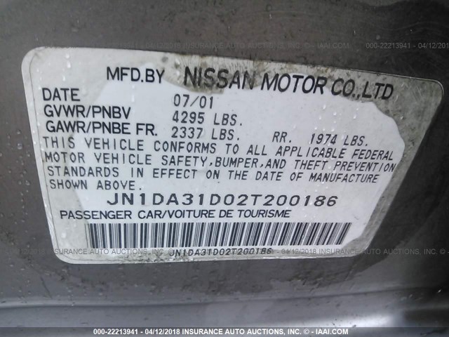 JN1DA31D02T200186 - 2002 NISSAN MAXIMA GLE/GXE/SE SILVER photo 9