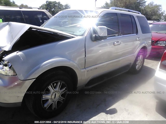 5LMEU68H04ZJ08040 - 2004 LINCOLN AVIATOR 银色 照片 2