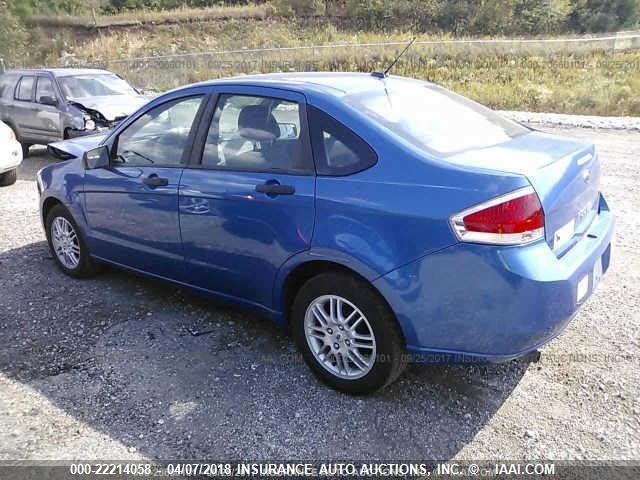 1FAHP3FN8BW129371 - 2011 FORD FOCUS SE BLUE photo 3